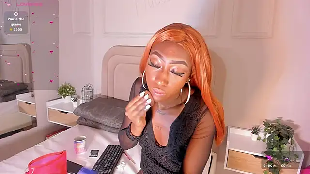 Snapshot of Anamonrroe chatting on 09.18.25 Anamonrroe online show from 09.18.25