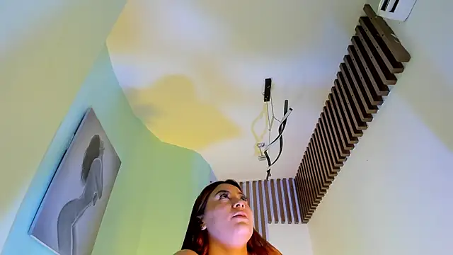 MacarenaRosse online show from 09.13.25