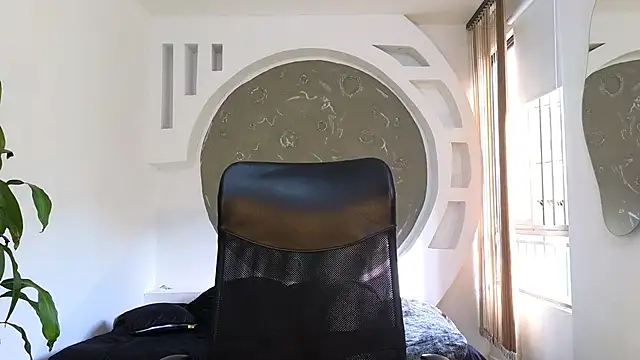 Rafael Mendezz online show from 10.03.25