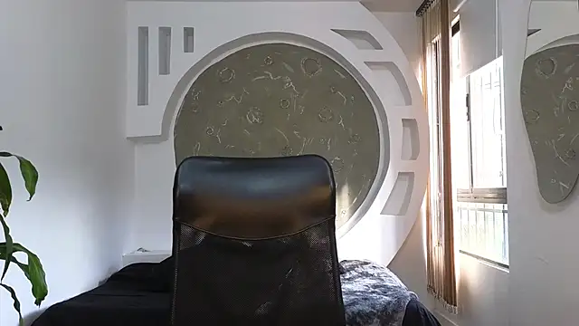 Rafael Mendezz online show from 10.04.25