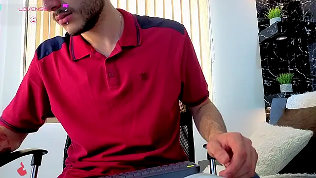 Rafael Mendezz online show from 12.04.25