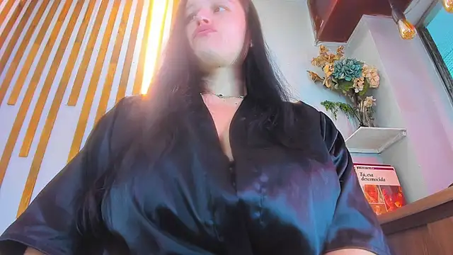 Jennifer Vega1 online show from 10.24.25