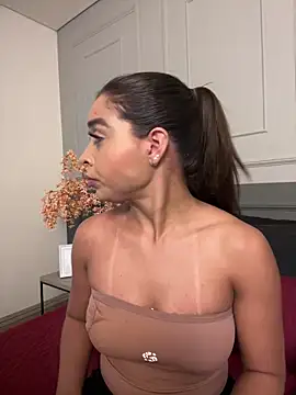 AnnyVega  online show from 12.18.25