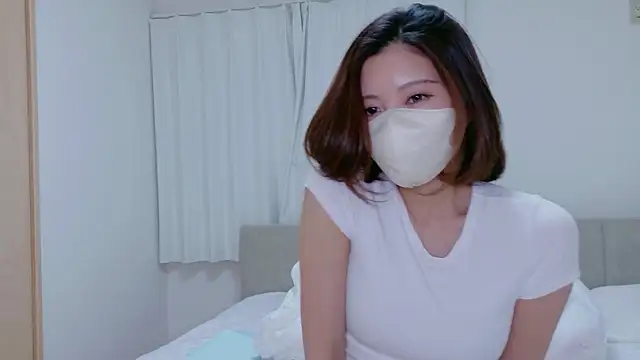 Snapshot of riko_oxo chatting on 04.10.26 riko oxo online show from 04.10.26