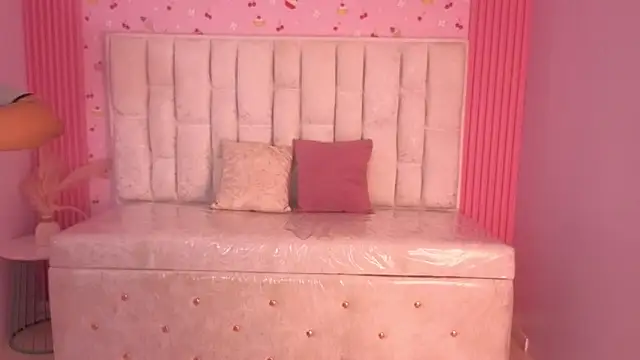 ambar fox s online show from 04.08.26