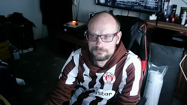 Snapshot of pierre_oi66699 chatting on 02.20.26 pierre oi66699 online show from 02.20.26