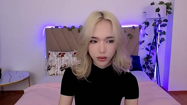 Snapshot of okerriella chatting on 06.04.26 okerriella online show from 06.04.26