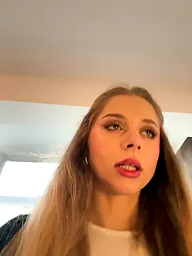 Snapshot of BabyAnais chatting on 10.14.25 BabyAnais online show from 10.14.25