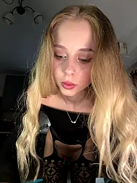 Snapshot of BabyAnais chatting on 10.21.25 BabyAnais online show from 10.21.25