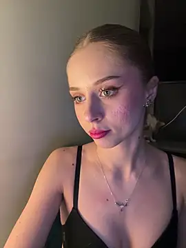 Snapshot of BabyAnais chatting on 11.09.25 BabyAnais online show from 11.09.25