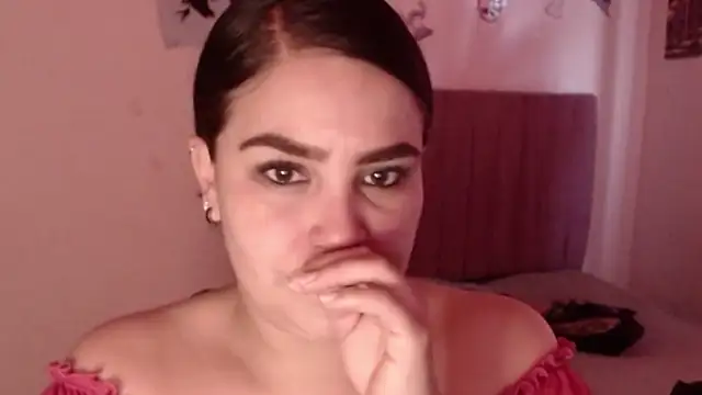 Snapshot of Salma_deep chatting on 09.23.25 Salma deep online show from 09.23.25