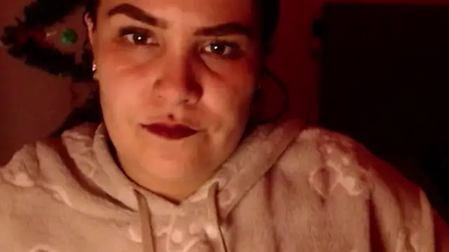 Snapshot of Salma_deep chatting on 11.30.25 Salma deep online show from 11.30.25