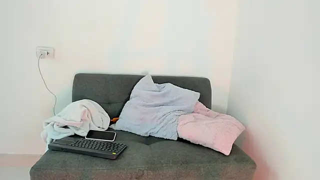 lara and danny online show from 10.22.25