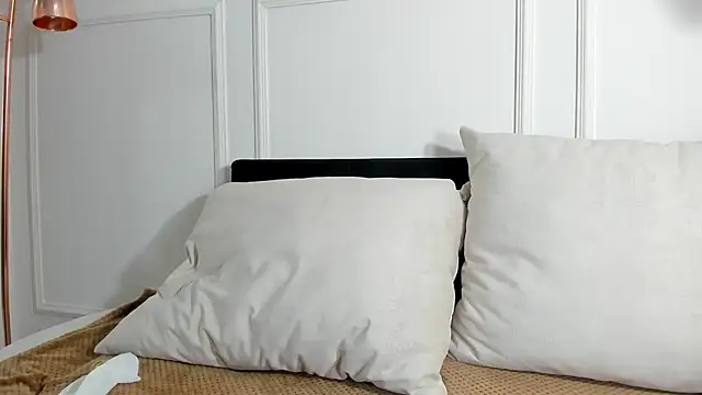 Snapshot of im_Lorena chatting on 11.12.25 im Lorena online show from 11.12.25