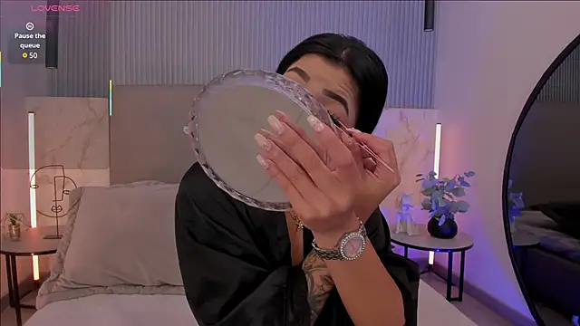 Snapshot of NaishaFord_1 chatting on 09.10.25 NaishaFord 1 online show from 09.10.25