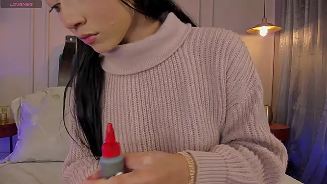 Snapshot of NaishaFord_1 chatting on 10.16.25 NaishaFord 1 online show from 10.16.25