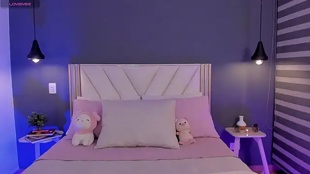 Snapshot of NaishaFord_1 chatting on 02.11.26 NaishaFord 1 online show from 02.11.26