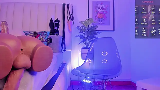 Violett Novoa online show from 10.09.25