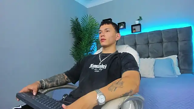 Thomas moon online show from 02.27.26