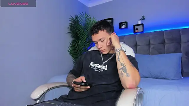 Thomas moon online show from 03.28.26