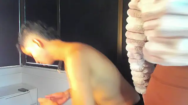 HellAndDante  online show from 02.15.26