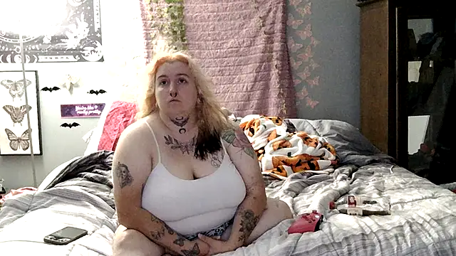 vanessraine online show from 06.17.26