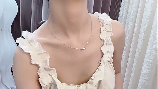 Shenlly online show from 05.08.26