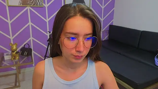 Adhara Kitten online show from 03.10.26