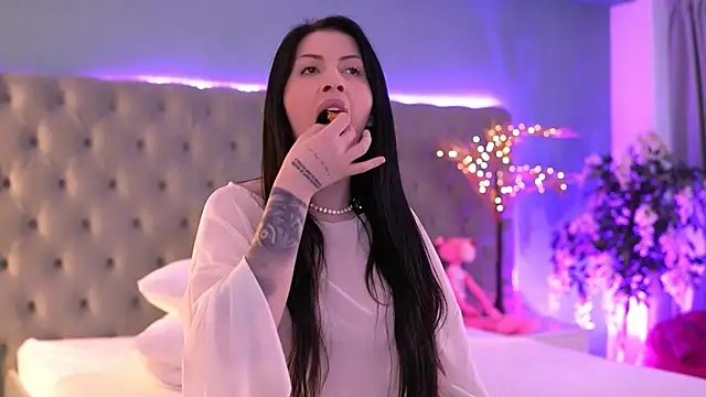 SofiBabe online show from 03.31.26