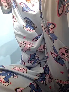 Snapshot of aellabeyonce chatting on 09.15.25 aellabeyonce online show from 09.15.25