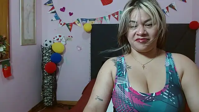 pamela echeverria online show from 07.01.26