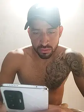 Snapshot of Alexsexygamer chatting on 04.09.26 Alexsexygamer online show from 04.09.26