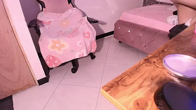 Terraelowen online show from 10.11.25