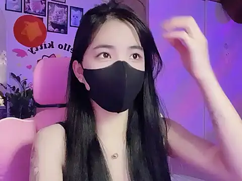 Snapshot of keelinnn19 chatting on 09.08.25 keelinnn19 online show from 09.08.25