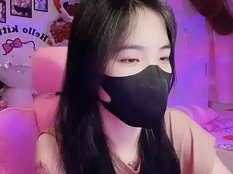 Snapshot of keelinnn19 chatting on 09.22.25 keelinnn19 online show from 09.22.25