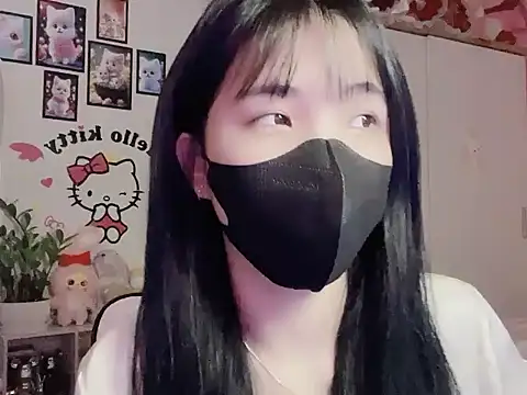 Snapshot of keelinnn19 chatting on 11.12.25 keelinnn19 online show from 11.12.25