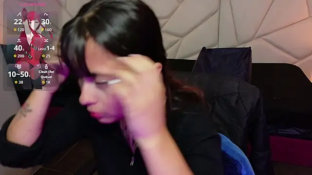 sophiaa 7 online show from 10.27.25