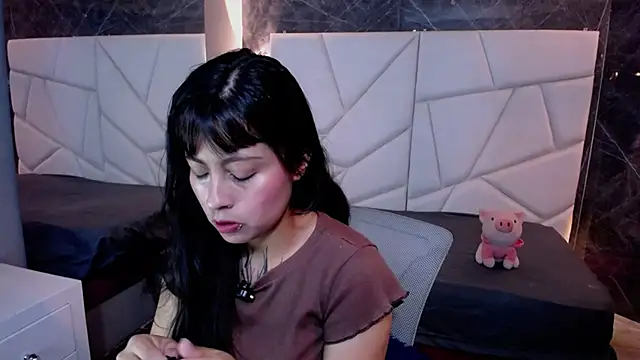 sophiaa 7 online show from 02.10.26