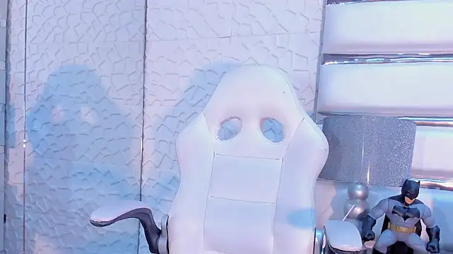 TatiLee online show from 12.22.25