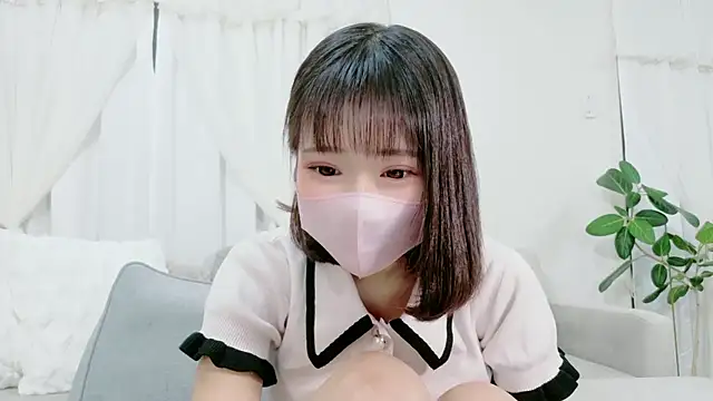 Snapshot of anone10101 chatting on 04.27.26 anone10101 online show from 04.27.26