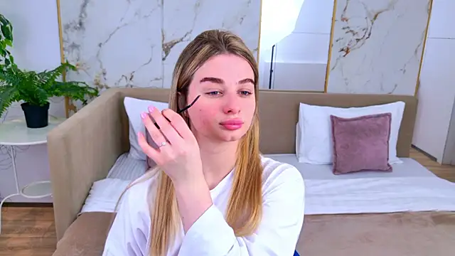 SweetyLicky online show from 03.08.26