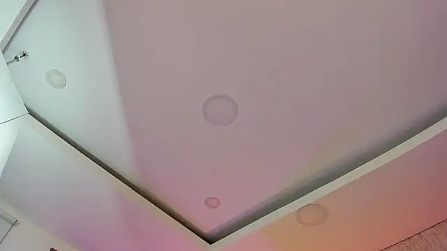 Snapshot of Viollet_xoxo chatting on 02.16.26 Viollet xoxo online show from 02.16.26