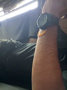 Snapshot of Alabestia12 chatting on 12.04.25 Alabestia12 online show from 12.04.25