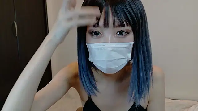 sarina at online show from 03.16.26