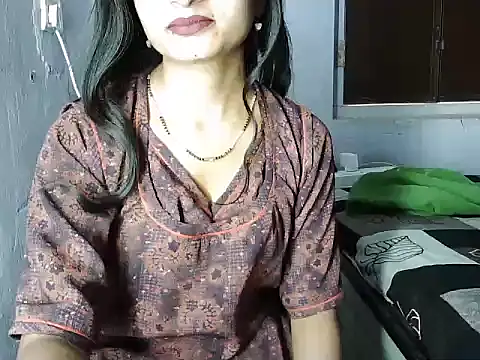ROSE GOLDE online show from 06.08.26