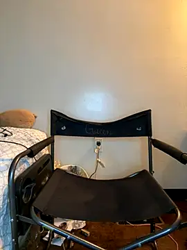 Snapshot of viceutk1 chatting on 10.26.25 viceutk1 online show from 10.26.25