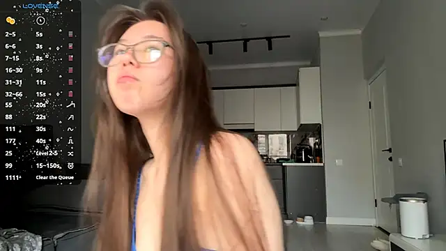 Wow Akemi online show from 09.16.25