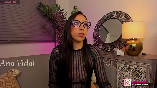 Snapshot of Miss_norway chatting on 10.10.25 Miss norway online show from 10.10.25