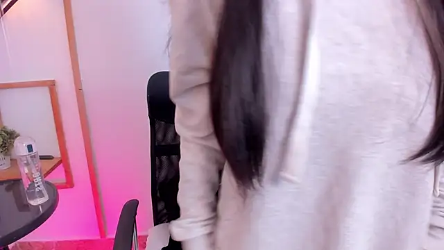 Snapshot of AliceSweet10 chatting on 09.10.25 AliceSweet10 online show from 09.10.25