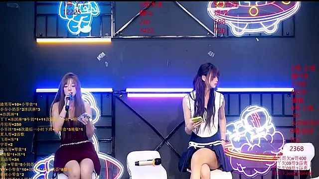 Snapshot of EYgirl222 chatting on 09.20.25 EYgirl222 online show from 09.20.25